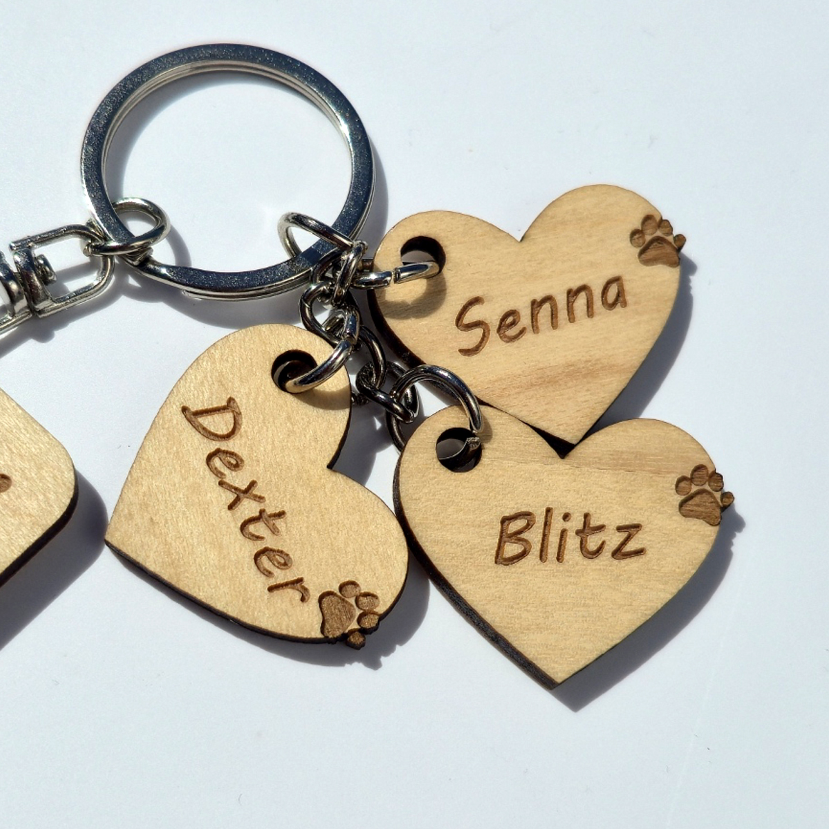Houten sleutenhanger - dog mom - met eigen namen