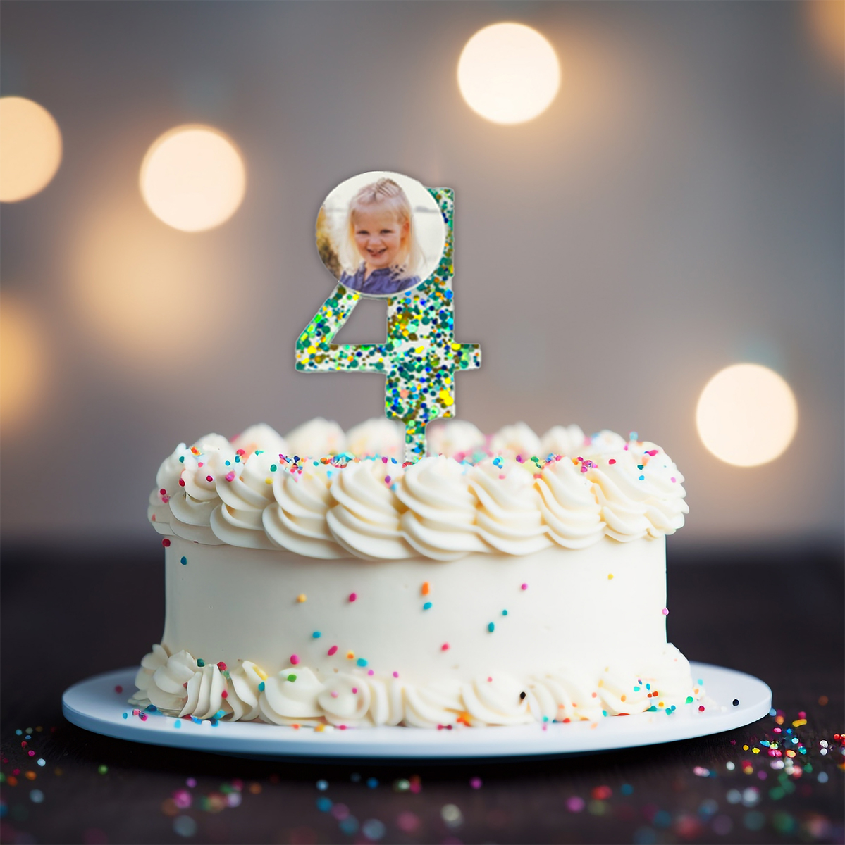 cijfer 4 in taart met foto