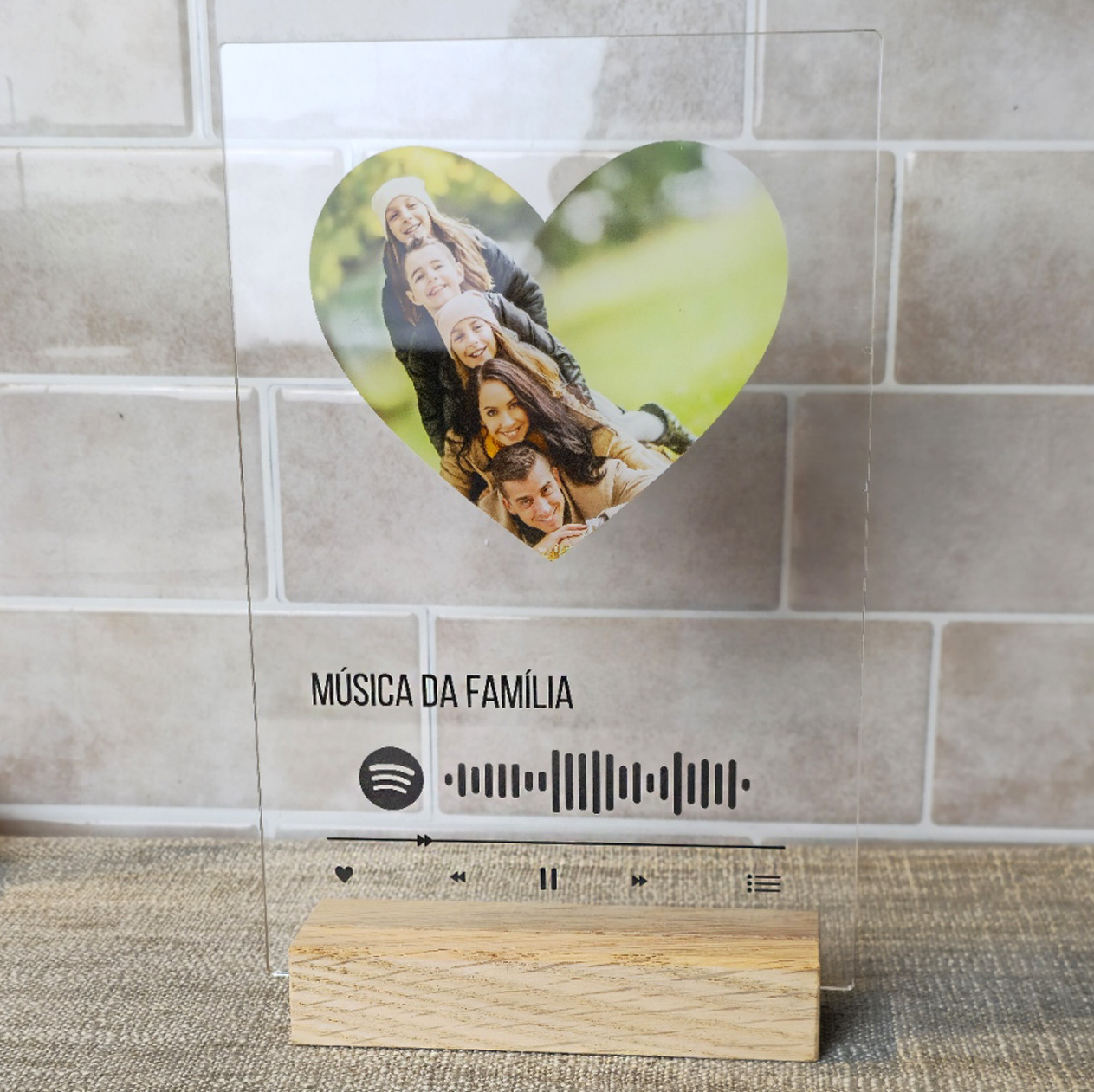 plexiglas kaartje met spotify code en eigen foto en tekst personaliseerdbaar