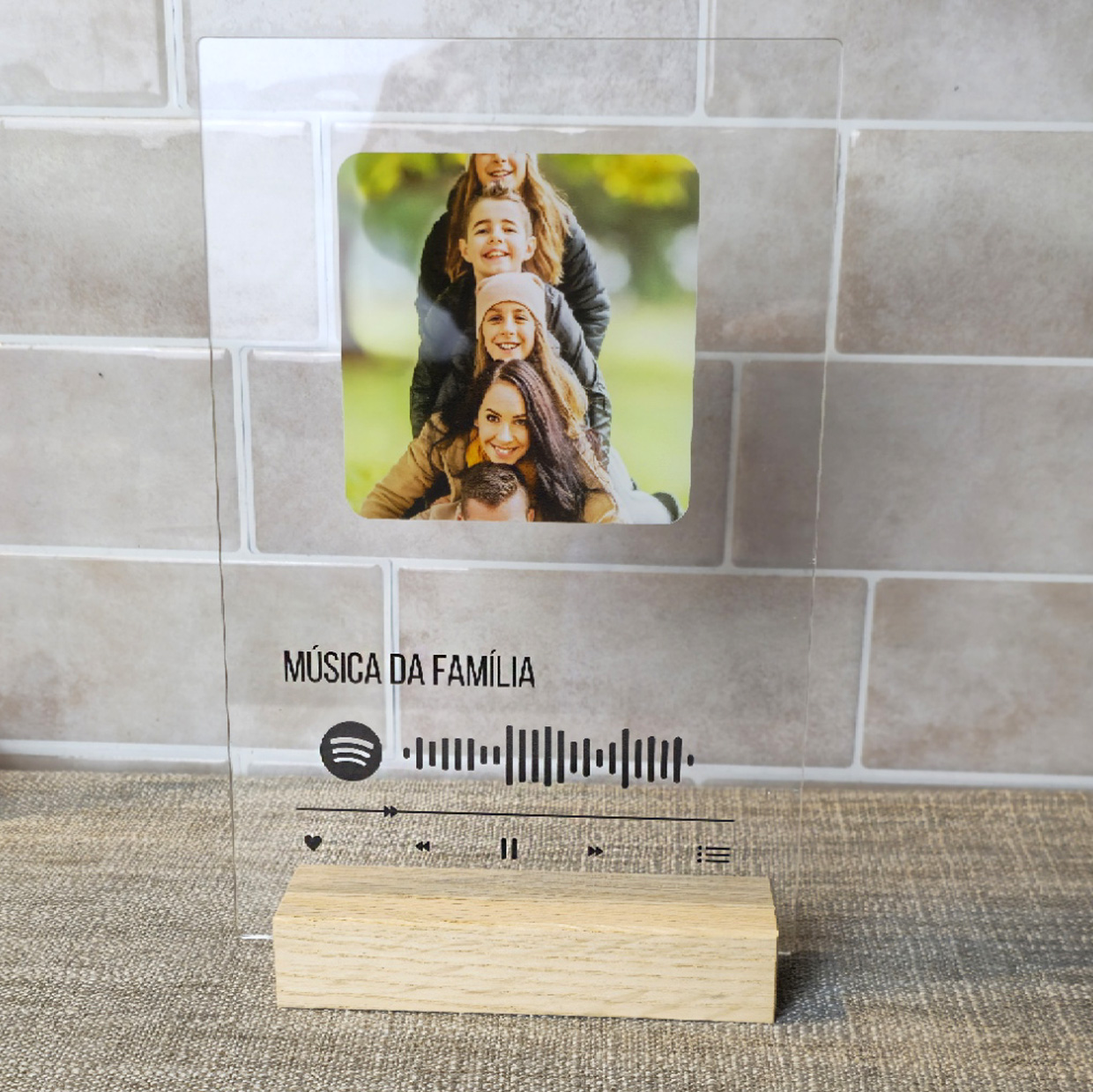 plexiglas kaartje met spotify code en eigen foto en tekst personaliseerdbaar