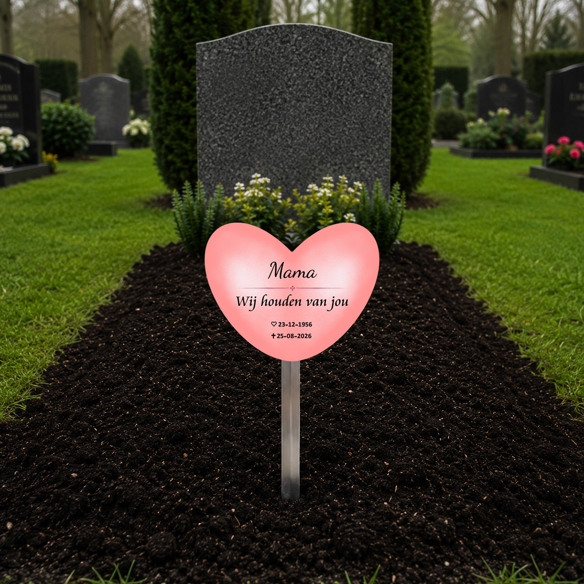 tijdelijke grafmarkeerde in de vorm van een hartje. personaliseerbaar met eigen tekst