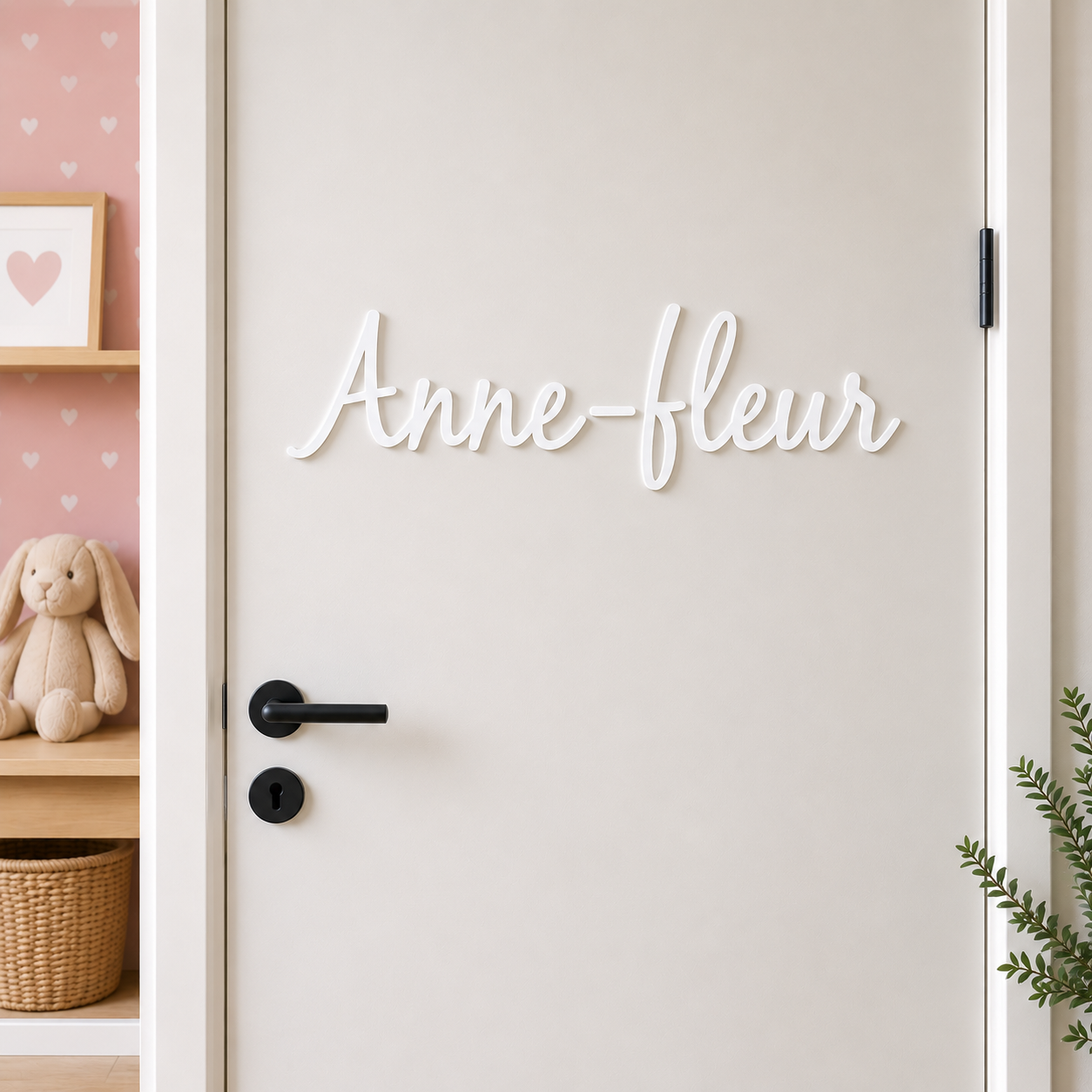 gepersonaliseerde naam uitgesneden uit verschillende materialen hout/acrylaat